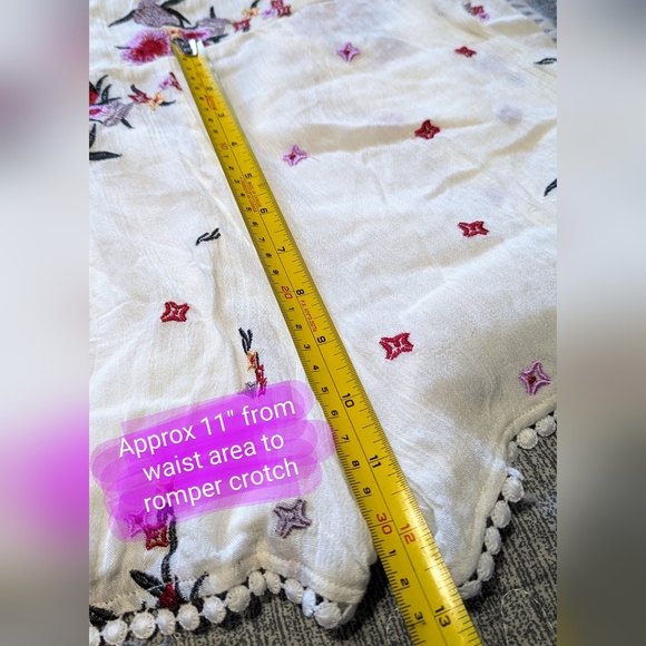 Indikah brand, shorts romper, ladies size 8, white w/gorgeous embroidery details - Picture 9 of 16